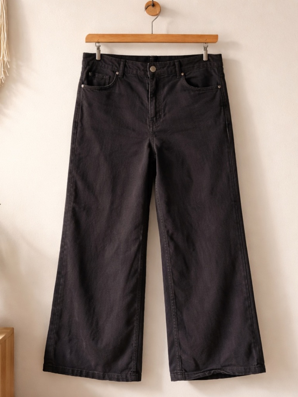 Classic Stretch Wide-Leg Women’s Jeans in Charcoal Grey